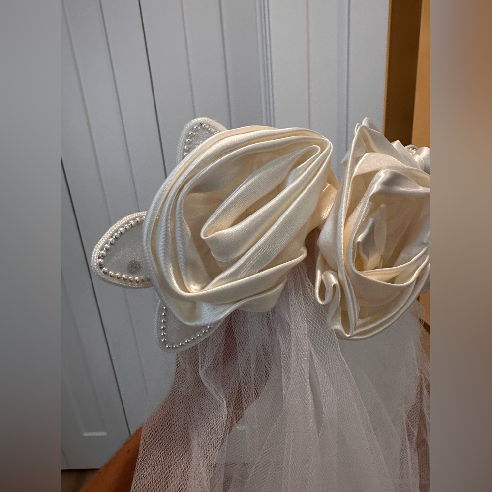 Vintage Christian Dior Wedding Veil - Picture 8 of 8